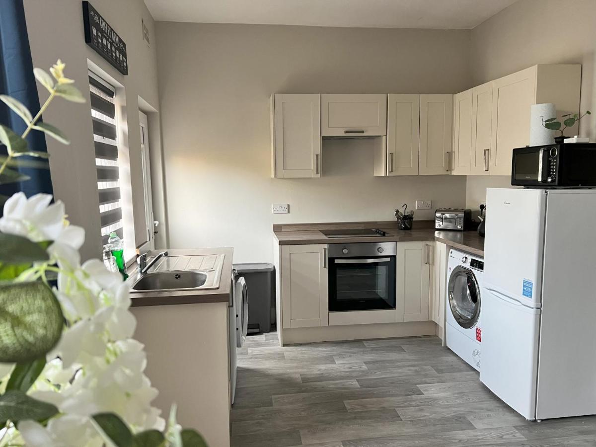 Kim Family Holiday Get-Away 4 Bedrooms 2 Baths Блэкпул Экстерьер фото